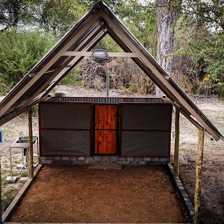 Sitatunga Campsite Маун Экстерьер фото