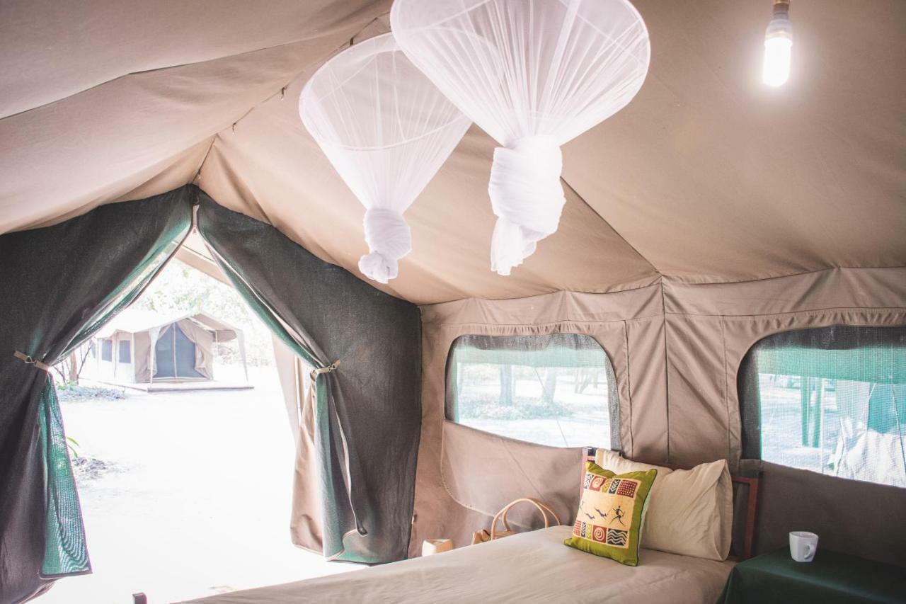 Sitatunga Campsite Маун Экстерьер фото